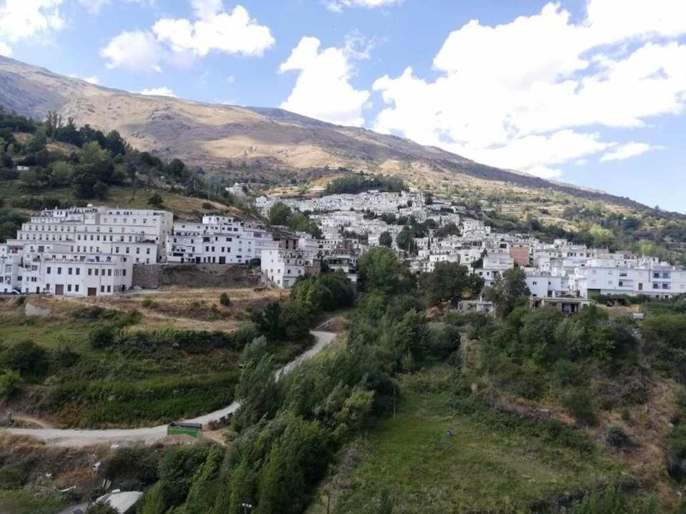 Apartamentos Siete Lagunas Trevélez Exteriör bild